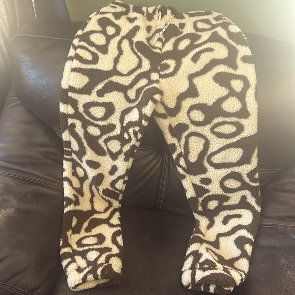 Urban Outfitters heavy fleece sweats brand new